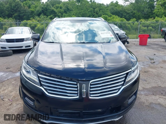 2017 Lincoln MKC Reserve with VIN 5LMCJ3C95HUL54101, listed as a IAAI auction lot 42272528 with 32,815 mi miles and . Bid and sale history available at DreamBid. Image 12.
