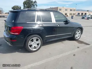 2013 Mercedes-Benz GLK-Class GLK 350 with VIN WDCGG8JB5DG108761, listed as a IAAI auction lot 41622613 with 177,587 mi miles. Bid and sale history available at carsss.com. Image 4.