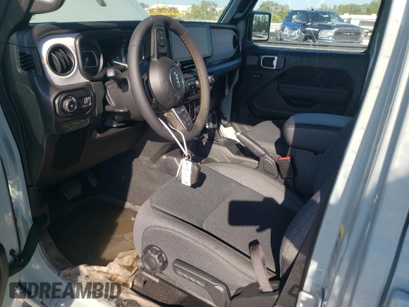 2024 Jeep Wrangler Sport S с VIN 1C4PJXDG6RW267276, выставлен на аукционе Copart как лот 68360524 с пробегом Не указан миль и Списание • Salvage title. История ставок и продаж доступна на DreamBid. Изображение 7.