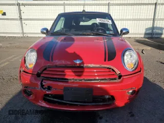 2011 MINI Convertible с VIN WMWZN3C55BT133269, выставлен на аукционе Copart как лот 74062294 с пробегом 48 582 миль миль и Списание • Salvage title. История ставок и продаж доступна на DreamBid. Изображение 5.