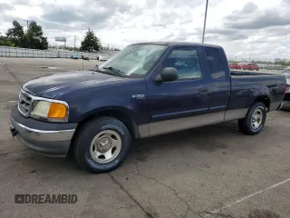 2004 Ford F-150 Heritage XL with VIN 2FTRX17284CA47243, listed as a Copart auction lot 53980745 with 205,044 mi miles and Clean Title. Bid and sale history available at carsss.com. Image 1.