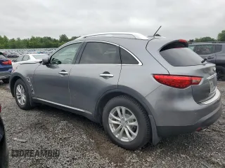 2017 Infiniti QX70 z VIN JN8CS1MW9HM416018, wystawiony jako Copart lot #60274225 z przebiegiem 45 125 mil mil oraz Szkoda całkowita • Salvage title. Historia ofert i sprzedaży dostępna na DreamBid. Obrazek 2.