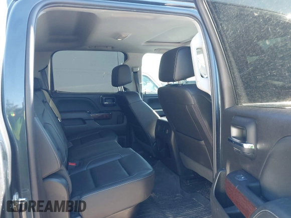 2018 GMC Sierra 2500HD SLT with VIN 1GT12TEY8JF139452, listed as a IAAI auction lot 41253932 with 202,672 mi miles. Bid and sale history available at carsss.com. Image 8.