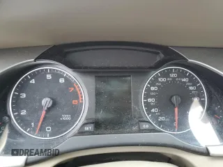 2011 Audi A4 Premium z VIN WAUDFAFL2BA110257, wystawiony jako Copart lot #50890395 z przebiegiem Nie podano mil oraz Szkoda całkowita • Salvage title. Historia ofert i sprzedaży dostępna na DreamBid. Obrazek 9.