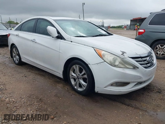 2011 Hyundai Sonata SE with VIN 5NPEC4AC4BH120869, listed as a IAAI auction lot 41876984 with 288,918 mi miles. Bid and sale history available at carsss.com. Image 1.