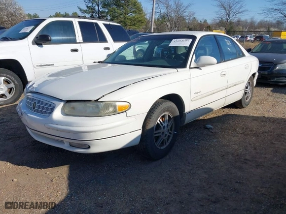 2001 Buick Regal LS with VIN 2G4WB55K211123229, listed as a IAAI auction lot 41602605 with 1 mi miles. Bid and sale history available at carsss.com. Image 2.