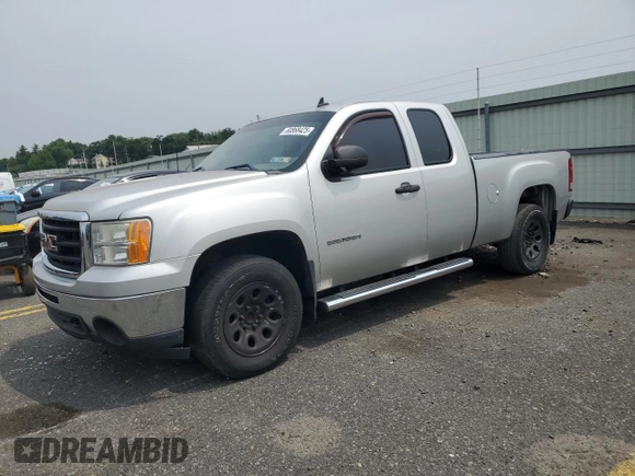 2011 GMC Sierra 1500 Work Truck z VIN 1GTR1TEX7BZ388127, wystawiony jako Copart lot #60868425 z przebiegiem 94 876 mil mil oraz Czysty tytuł • Clean title. Historia ofert i sprzedaży dostępna na DreamBid. Obrazek 1.