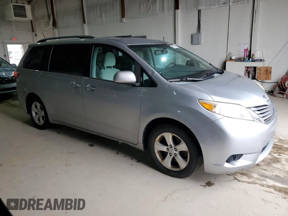 2015 Toyota Sienna LE AAS with VIN 5TDKK3DC1FS581300, listed as a Copart auction lot 49647835 with 128,659 mi miles and Salvage Title. Bid and sale history available at DreamBid. Image 4.