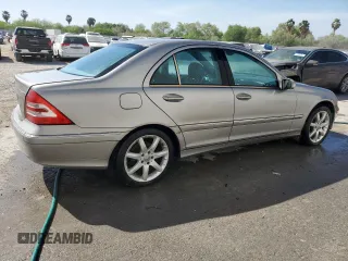 2004 Mercedes-Benz C 230 Kompressor with VIN WDBRF40J44F459457, listed as a Copart auction lot 49518895 with 249,921 mi miles and Clean Title. Bid and sale history available at DreamBid. Image 3.