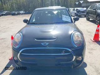 2016 MINI Hardtop 4 Door S z VIN WMWXU3C51G2D29400, wystawiony jako IAAI lot #42064309 z przebiegiem 85 021 mil mil oraz . Historia ofert i sprzedaży dostępna na DreamBid. Obrazek 12.