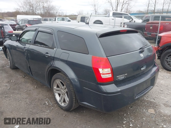 2008 Dodge Magnum SXT with VIN 2D4FV37VX8H225695, listed as a IAAI auction lot 42037741 with 196,099 mi miles and . Bid and sale history available at carsss.com. Image 3.