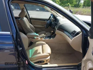 2002 BMW 3 Series 330xi with VIN WBAEW53492PG17309, listed as a IAAI auction lot 42311544 with 239,540 mi miles and . Bid and sale history available at DreamBid. Image 5.