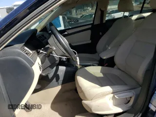 2011 Volkswagen Jetta SE с VIN 3VWDZ7AJ4BM329627, выставлен на аукционе Copart как лот 73354564 с пробегом 83 875 миль миль и Списание • Salvage title. История ставок и продаж доступна на DreamBid. Изображение 7.