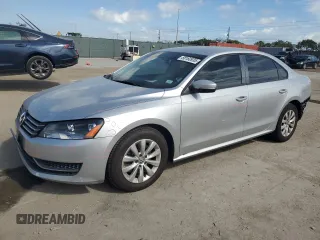 2014 Volkswagen Passat S w/Nav with VIN 1VWAP7A34EC008316, listed as a Copart auction lot 88160935 with 122,921 mi miles and Salvage Title. Bid and sale history available at carsss.com. Image 1.