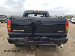 2006 GMC Sierra Denali z VIN 2GTEK63N561158633, wystawiony jako Copart lot #54572255 z przebiegiem 181 631 mil mil oraz Szkody całkowita. Historia ofert i sprzedaży dostępna na DreamBid. Obrazek 6.