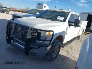 2017 Ford Super Duty F-250 SRW XL with VIN 1FD7W2B63HEE48575, listed as a IAAI auction lot 41666801 with 113,346 mi miles. Bid and sale history available at carsss.com. Image 2.
