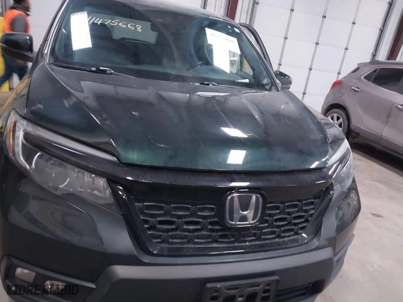 2019 Honda Passport EX-L with VIN 5FNYF8H53KB028590, listed as a IAAI auction lot 41475668 with 44,204 mi miles. Bid and sale history available at carsss.com. Image 12.