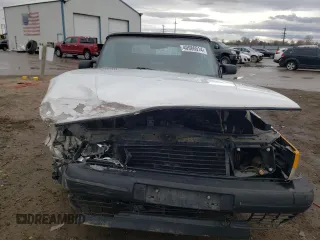 1988 Saab 900 z VIN YS3AT75L0J7015445, wystawiony jako Copart lot #77775074 z przebiegiem 225 073 mil mil oraz Szkoda całkowita • Salvage title. Historia ofert i sprzedaży dostępna na DreamBid. Obrazek 5.