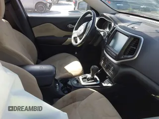 2017 Jeep Cherokee Latitude with VIN 1C4PJLCS6HW604607, listed as a IAAI auction lot 42026228 with 164,934 mi miles and . Bid and sale history available at carsss.com. Image 5.