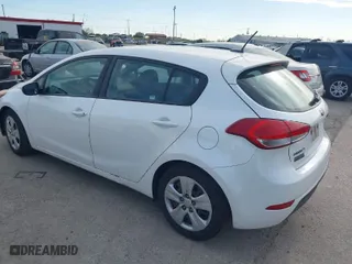 2016 Kia Forte 5-Door LX with VIN KNAFK5A89G5584902, listed as a IAAI auction lot 41703843 with 254,827 mi miles. Bid and sale history available at carsss.com. Image 3.