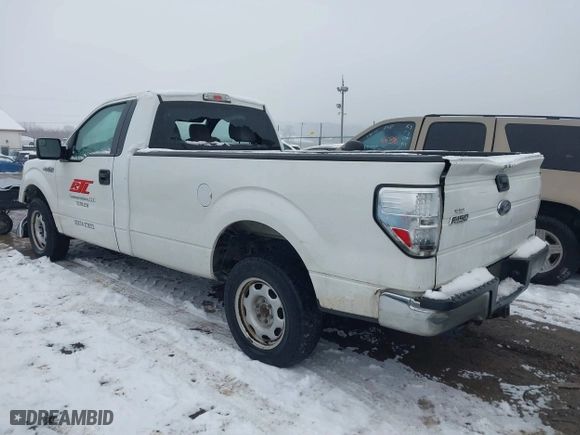 2014 Ford F-150 XL with VIN 1FTNF1CF9EKE28137, listed as a IAAI auction lot 41577971 with 180,000 mi miles. Bid and sale history available at carsss.com. Image 3.