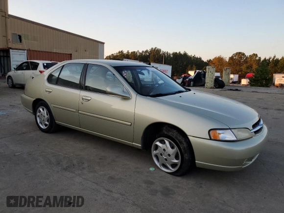 1998 Nissan Altima XE with VIN 1N4DL01D6WC139461, listed as a Copart auction lot 82276504 with 89,714 mi miles and Salvage Title. Bid and sale history available at carsss.com. Image 4.