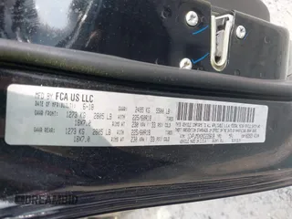 2019 Jeep Cherokee Limited with VIN 1C4PJMDX2KD235618, listed as a IAAI auction lot 40672263 with 82,117 mi miles and . Bid and sale history available at carsss.com. Image 9.
