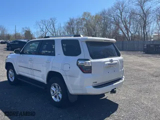 2019 Toyota 4Runner SR5 with VIN JTEBU5JR3K5683305, listed as a Copart auction lot 53866845 with 50,827 mi miles and Salvage Title. Bid and sale history available at carsss.com. Image 3.