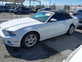 2014 Ford Mustang V6 with VIN 1ZVBP8EM9E5297226, listed as a IAAI auction lot 41627327 with 141,750 mi miles. Bid and sale history available at carsss.com. Image 17.