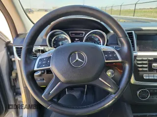 2012 Mercedes-Benz M 350 with VIN 4JGDA2EB7CA057083, listed as a Copart auction lot 56257605 with 184,579 mi miles and Clean Title. Bid and sale history available at DreamBid. Image 9.