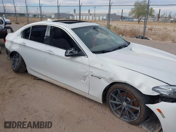 2015 BMW 5 Series 528i z VIN WBA5A5C54FD523138, wystawiony jako IAAI lot #41067885 z przebiegiem Nie podano mil oraz . Historia ofert i sprzedaży dostępna na DreamBid. Obrazek 19.