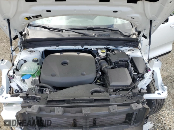 2021 Volvo XC40 R-Design with VIN YV4162UM5M2604744, listed as a Copart auction lot 53574615 with 17,993 mi miles and Salvage Title. Bid and sale history available at carsss.com. Image 12.