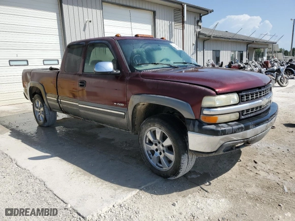 2000 Chevrolet Silverado 1500 LS with VIN 2GCEK19T6Y1133994, listed as a Copart auction lot 47248592 with 282,940 mi miles and Non Repairable. Bid and sale history available at carsss.com. Image 1.
