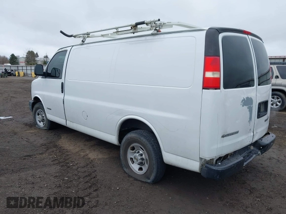 2005 Chevrolet Express Cargo with VIN 1GCGG25V751149808, listed as a IAAI auction lot 41925249 with 390,151 mi miles and . Bid and sale history available at DreamBid. Image 3.