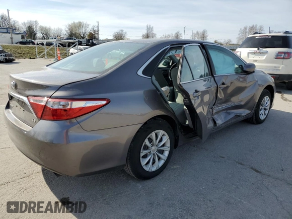 2017 Toyota Camry XLE with VIN 4T1BF1FK5HU696747, listed as a Copart auction lot 49888175 with 71,698 mi miles and Salvage Title. Bid and sale history available at DreamBid. Image 3.