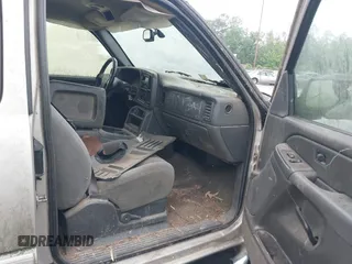 2005 Chevrolet Silverado 1500 Z71 with VIN 1GCEK19B25E325317, listed as a IAAI auction lot 42195743 with 253,221 mi miles and . Bid and sale history available at DreamBid. Image 5.