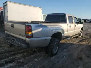 2005 Chevrolet Silverado 3500 LT with VIN 1GCJC33295F842978, listed as a Copart auction lot 76888184 with 0 mi miles and Salvage Title. Bid and sale history available at carsss.com. Image 4.