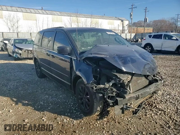 2014 Volkswagen Routan SE with VIN 2C4RVABG1ER134831, listed as a Copart auction lot 84247044 with 111,982 mi miles and Non repairable. Bid and sale history available at DreamBid. Image 12.