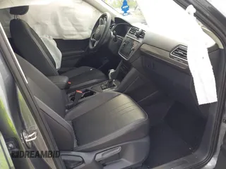 2024 Volkswagen Tiguan SE with VIN 3VVNB7AX4RM138429, listed as a IAAI auction lot 42303215 with Not provided miles and . Bid and sale history available at DreamBid. Image 5.