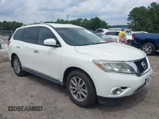 2016 Nissan Pathfinder SL with VIN 5N1AR2MN2GC642378, listed as a IAAI auction lot 42469929 with 189,568 mi miles and . Bid and sale history available at DreamBid. Image 1.
