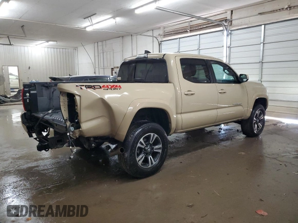 2019 Toyota Tacoma SR z VIN 3TMCZ5AN1KM285074, wystawiony jako Copart lot #53545975 z przebiegiem 53 838 mil mil oraz Szkoda całkowita • Salvage title. Historia ofert i sprzedaży dostępna na DreamBid. Obrazek 3.