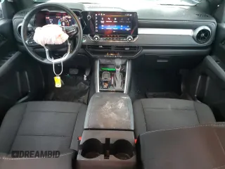2024 Chevrolet Colorado 2WD LT with VIN 1GCGSCECXR1257901, listed as a Copart auction lot 50768685 with 11,218 mi miles and Clean title. Bid and sale history available at DreamBid. Image 8.