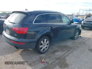 2007 Audi Q7 Premium with VIN WA1BY74L17D066083, listed as a IAAI auction lot 42307748 with 171,507 mi miles and . Bid and sale history available at DreamBid. Image 4.