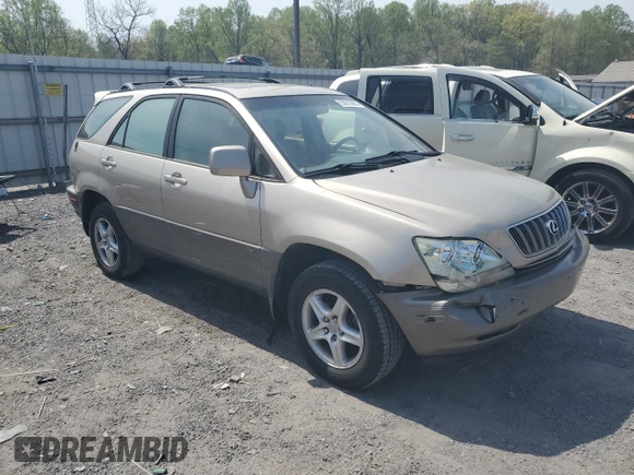 2001 Lexus RX 300 with VIN JTJHF10U110185586, listed as a Copart auction lot 53613685 with 203,917 mi miles and Salvage Title. Bid and sale history available at carsss.com. Image 4.