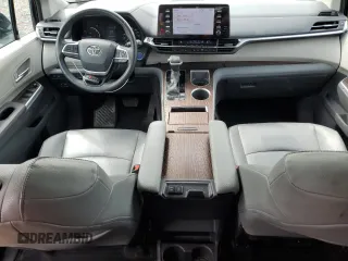 2022 Toyota Sienna XLE с VIN 5TDYSKFC2NS057332, выставлен на аукционе Copart как лот 51828685 с пробегом 47 332 миль миль и Списание • Salvage title. История ставок и продаж доступна на DreamBid. Изображение 8.