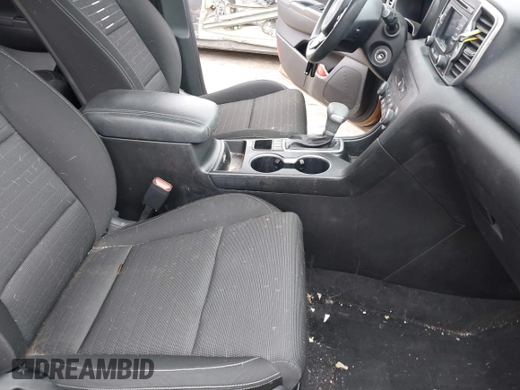 2018 Kia Sportage LX with VIN KNDPMCAC3J7422785, listed as a IAAI auction lot 41869603 with 84,378 mi miles. Bid and sale history available at carsss.com. Image 5.
