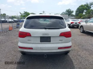 2015 Audi Q7 Premium Plus with VIN WA1LGBFE1FD004786, listed as a IAAI auction lot 42726311 with 245,611 mi miles and . Bid and sale history available at DreamBid. Image 16.