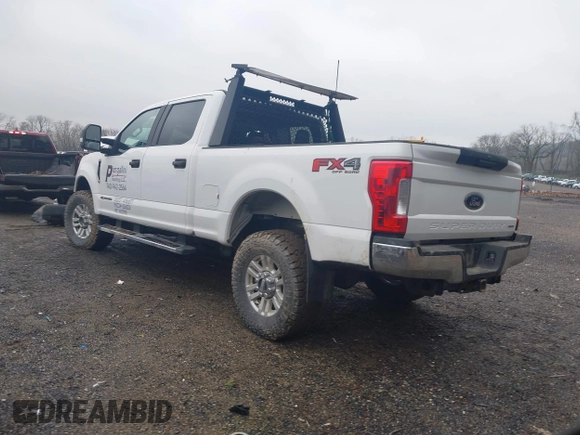 2017 Ford F-250 Lariat z VIN 1FT7W2BTXHEB47795, wystawiony jako IAAI lot #42010501 z przebiegiem 168 108 mil mil oraz . Historia ofert i sprzedaży dostępna na DreamBid. Obrazek 3.