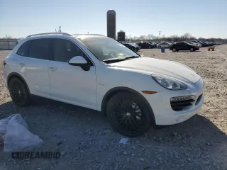 2012 Porsche Cayenne S Hybrid z VIN WP1AE2A2XCLA92544, wystawiony jako Copart lot #48896985 z przebiegiem 182 567 mil mil oraz Tytuł czysty. Historia ofert i sprzedaży dostępna na DreamBid. Obrazek 4.