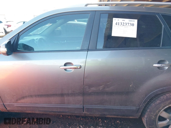 2013 Kia Sorento LX with VIN 5XYKT3A63DG399653, listed as a IAAI auction lot 41323730 with 194,001 mi miles. Bid and sale history available at carsss.com. Image 15.